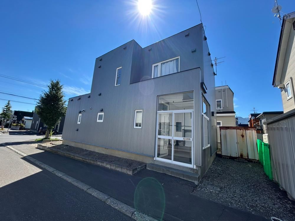 4LDK house in Teine Ward, Sapporo, Hokkaido - Photo 1