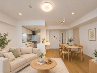 2LDK+S apartment in Kunitachi