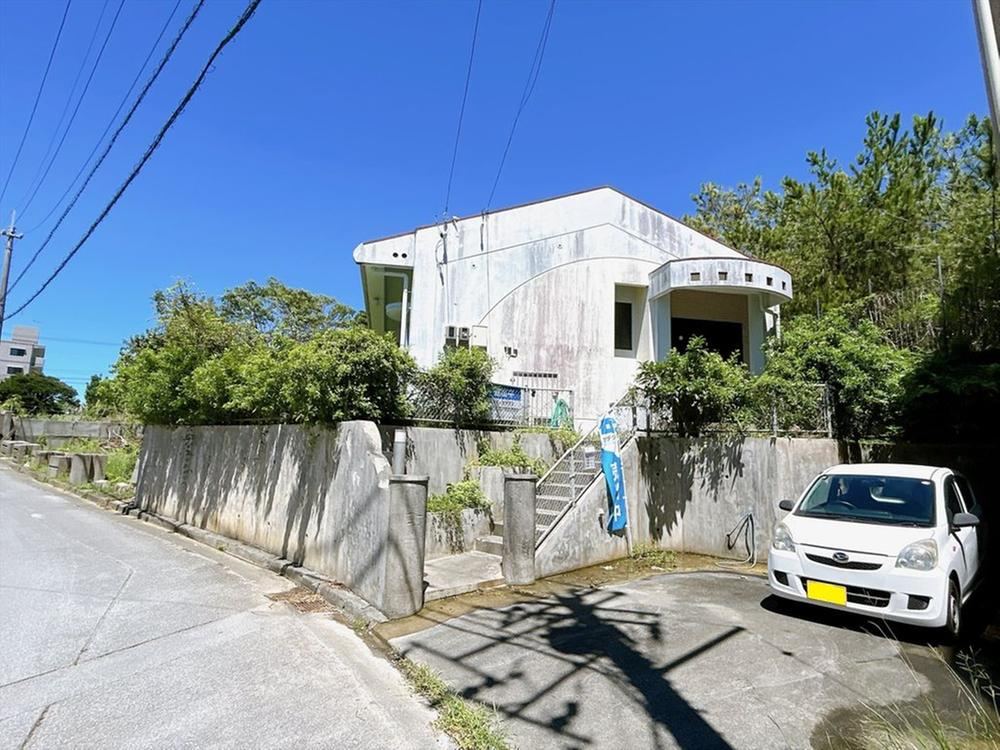 4LDK+S house in Nago, Okinawa - Photo 1