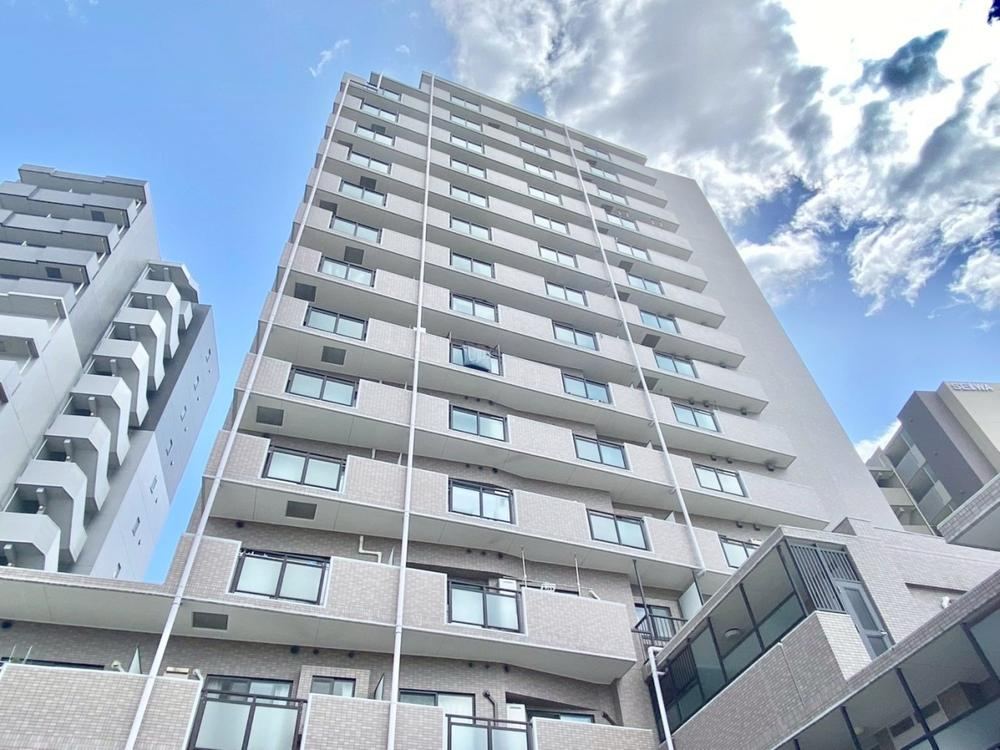 2LDK apartment in Toshima Ward, Tokyo - Photo 1