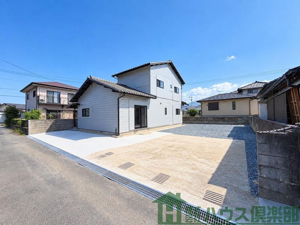 5LDK house in Yahatanishi Ward, Kitakyushu, Fukuoka - Photo 1