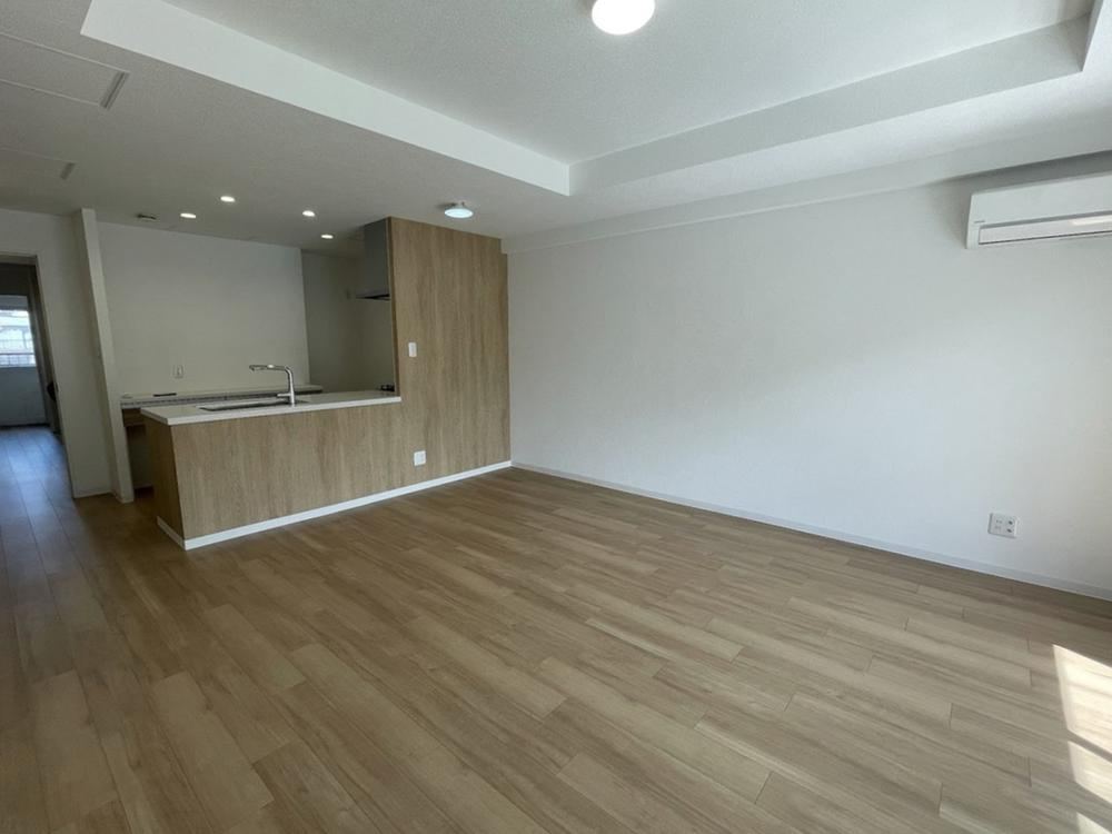 3LDK+2S apartment in Nishi Ward, Sapporo, Hokkaido - Photo 1