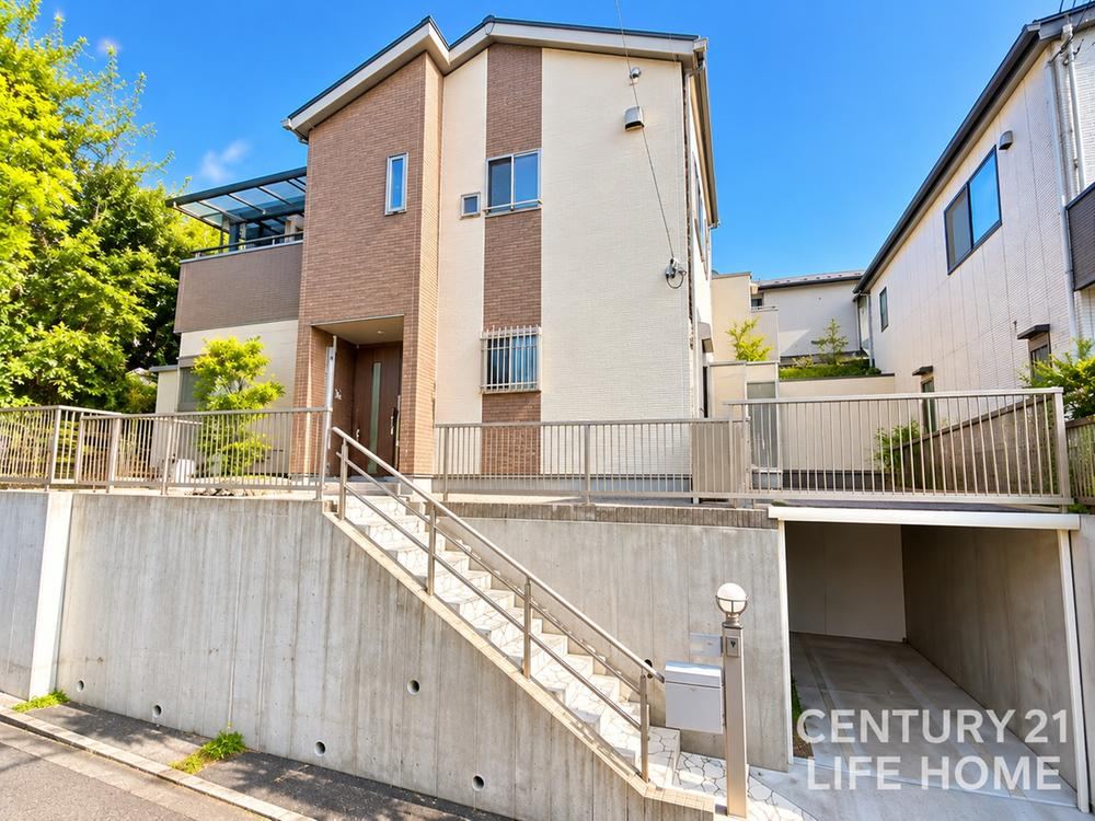 4LDK house in Kohoku Ward, Yokohama, Kanagawa - Photo 1