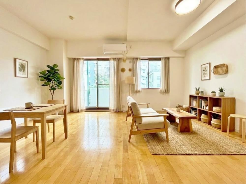 1LDK apartment in Shinjuku Ward, Tokyo - Photo 1