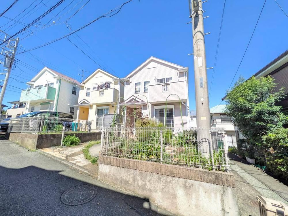 4LDK house in Fujisawa, Kanagawa - Photo 1