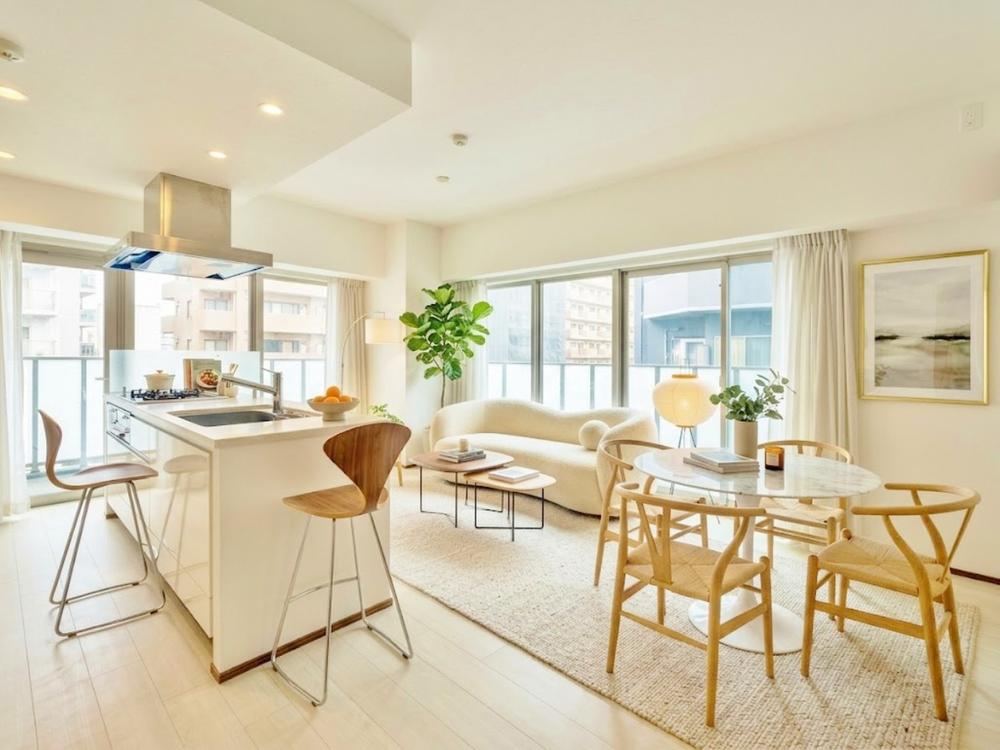 2LDK apartment in Shinjuku Ward, Tokyo - Photo 1