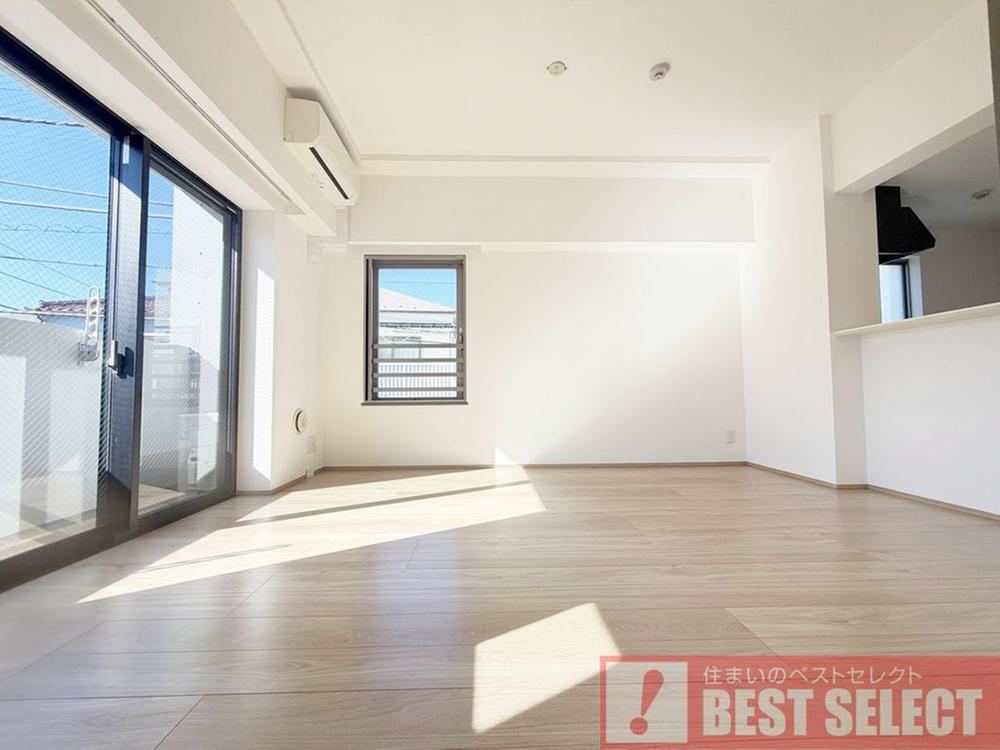 1LDK apartment in Shinjuku Ward, Tokyo - Photo 1