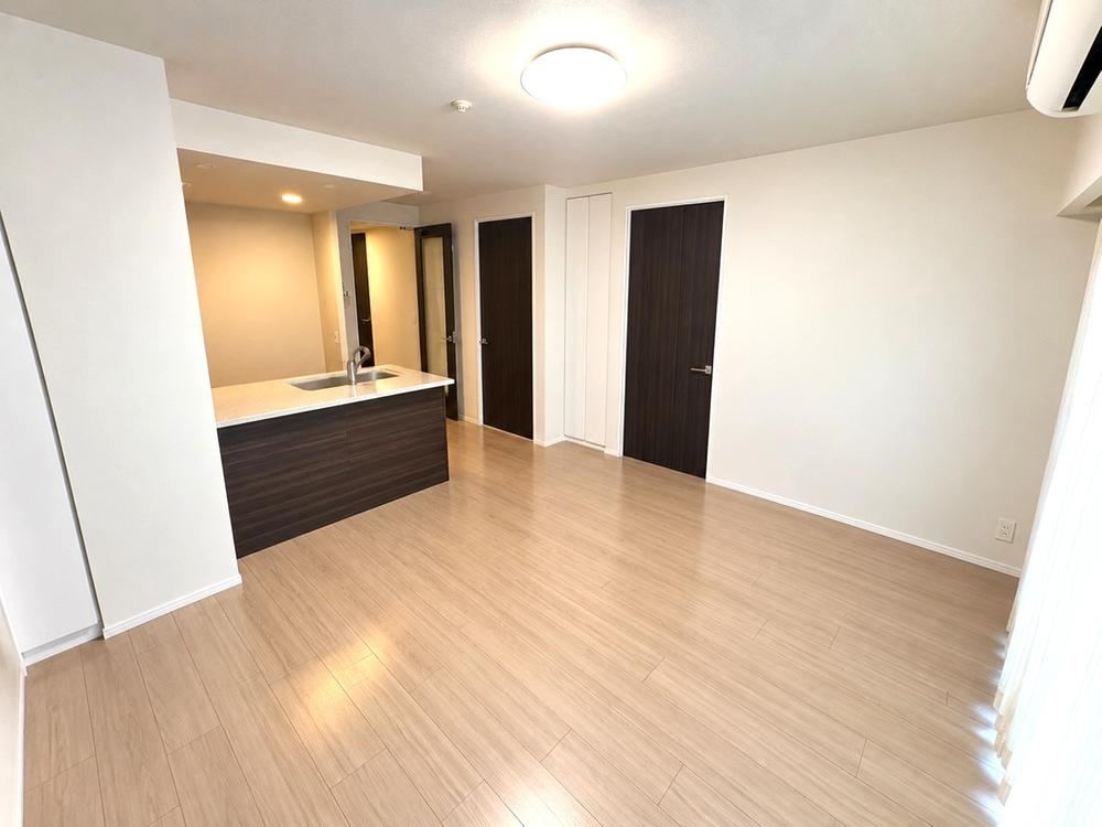 3LDK apartment in Naniwa Ward, Osaka - Photo 1
