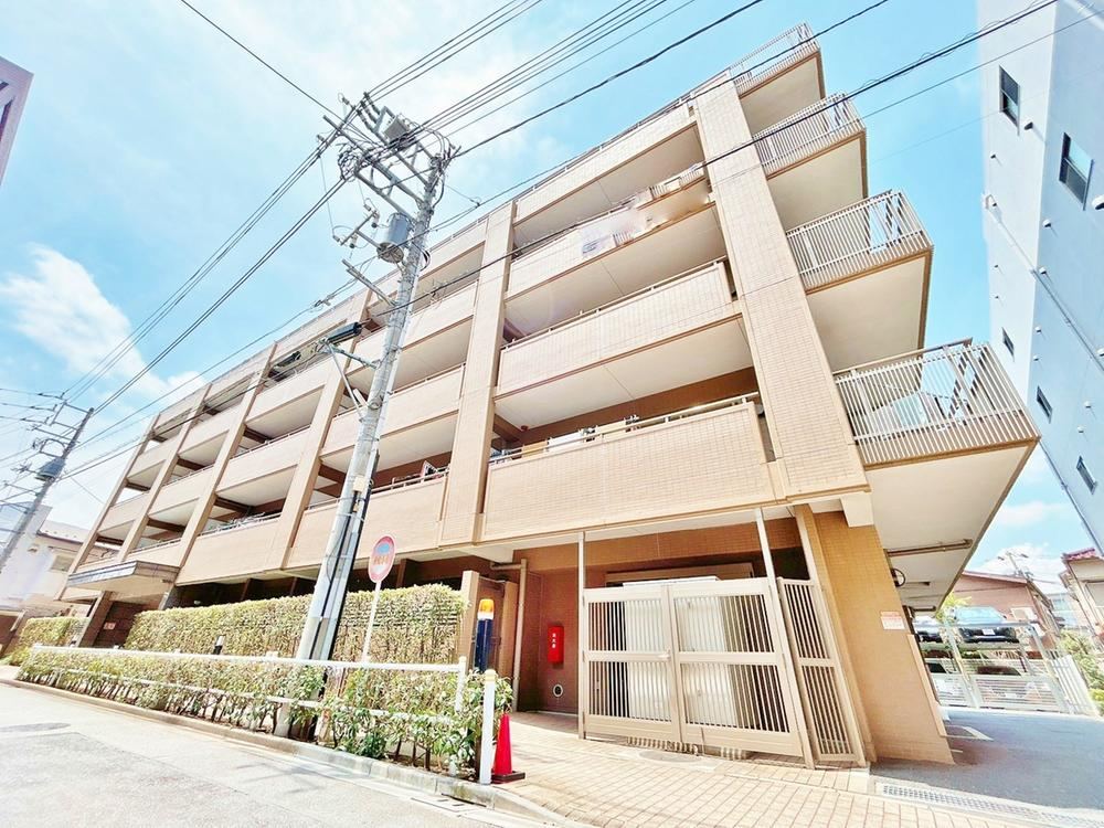 3LDK apartment in Itabashi Ward, Tokyo - Photo 1