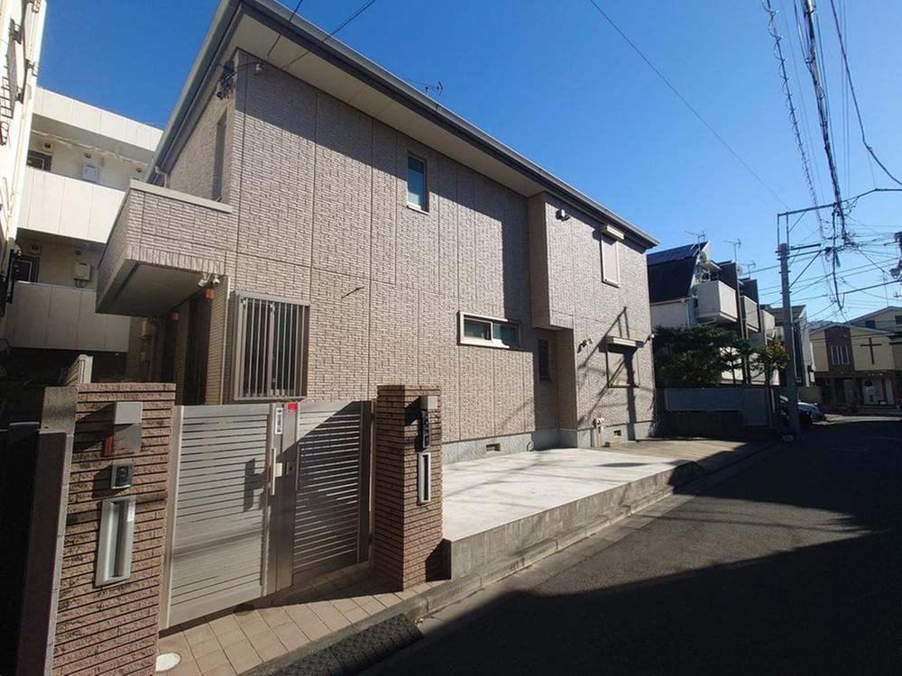 2LDK+S house in Ota Ward, Tokyo - Photo 1