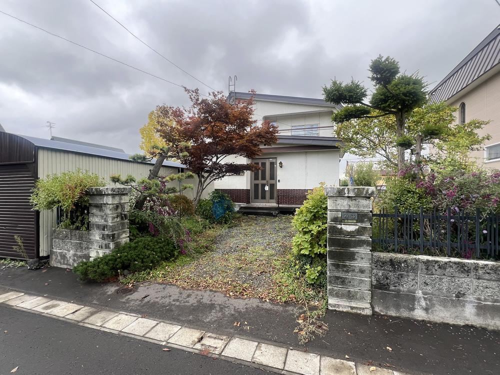 4LDK house in Asahikawa, Hokkaido - Photo 1