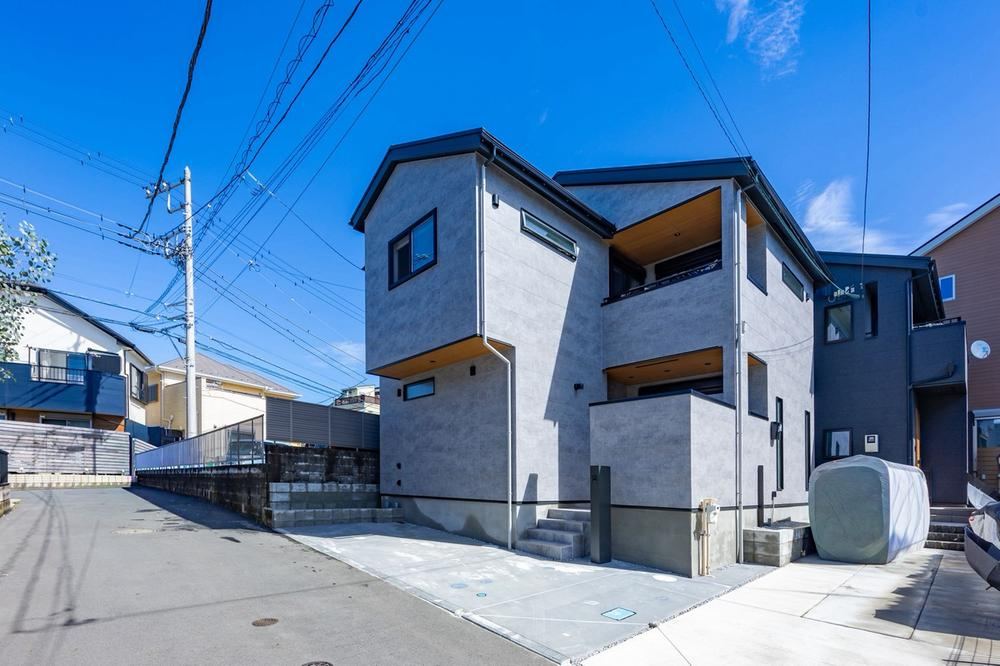 3LDK house in Chigasaki, Kanagawa - Photo 1