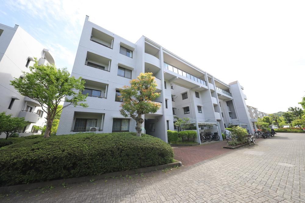4LDK apartment in Kanazawa Ward, Yokohama, Kanagawa - Photo 1