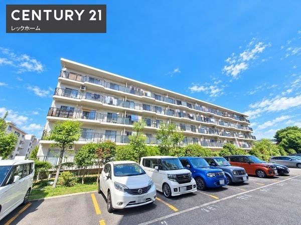 3LDK apartment in Daito, Osaka - Photo 1