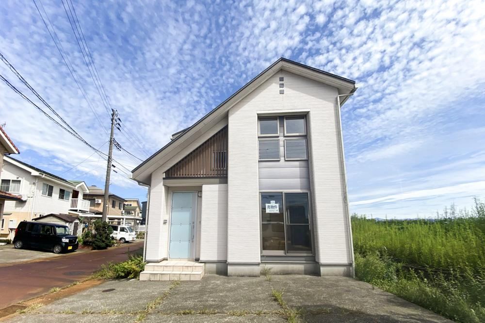 4LDK house in Nagaoka, Niigata - Photo 1