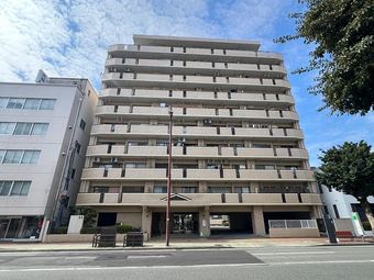 4LDK apartment in Chuo Ward
