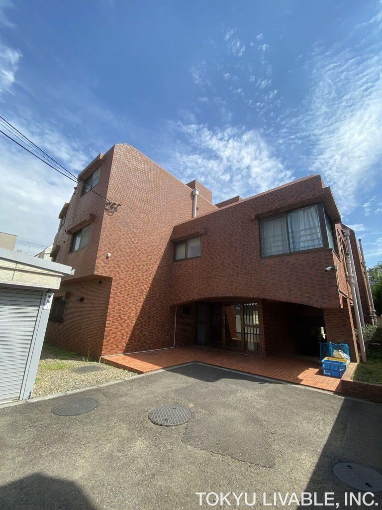 1DK apartment in Suginami Ward, Tokyo - Photo 1
