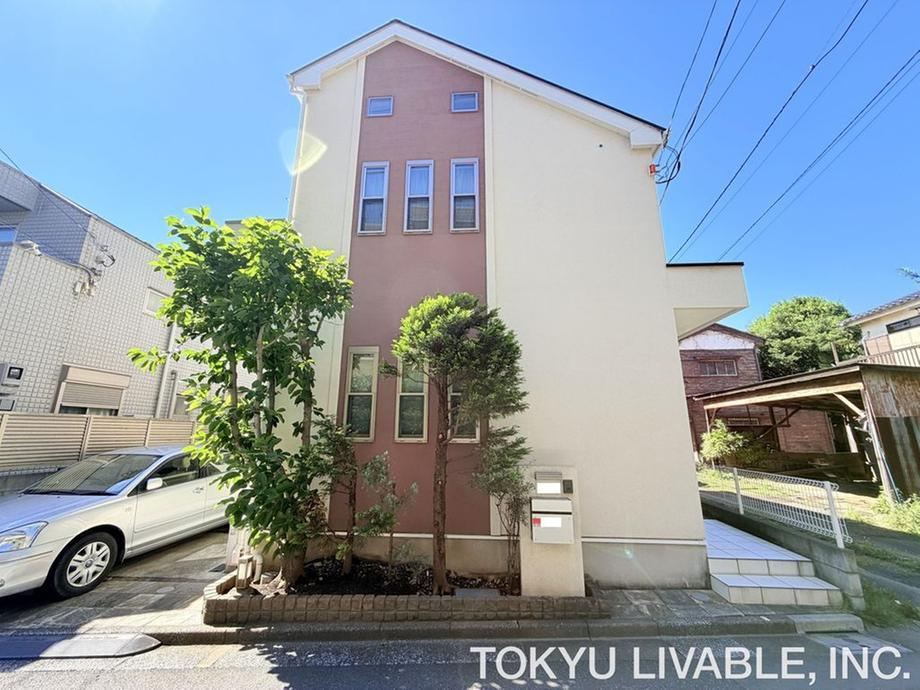 4LDK house in Nerima Ward, Tokyo - Photo 1