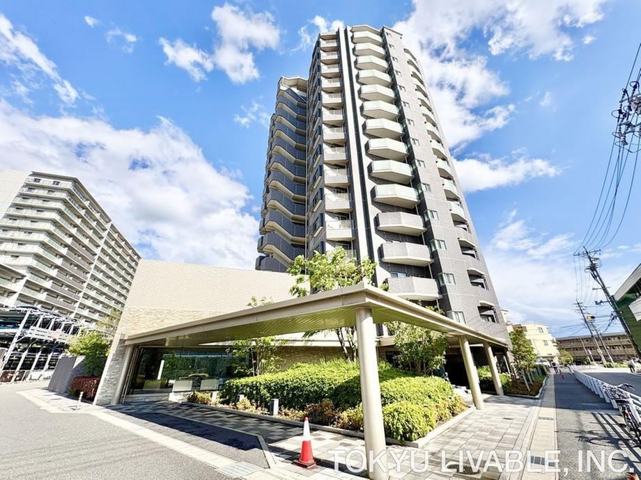 3LDK apartment in Nagakute, Aichi - Photo 1