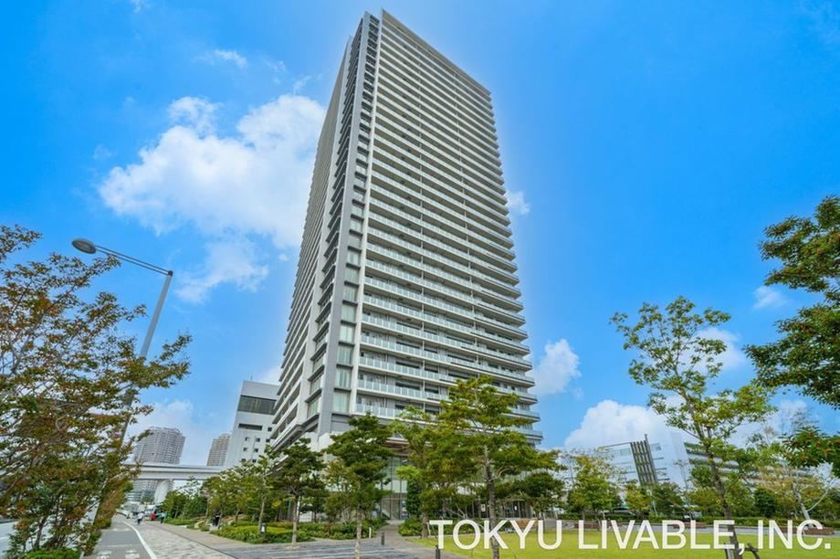 3LDK apartment in Koto Ward, Tokyo - Photo 1