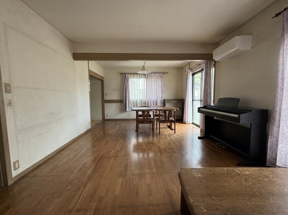 5LDK+S house in Funabashi, Chiba - Photo 1