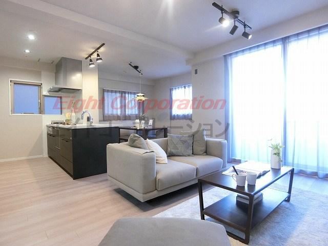 3LDK apartment in Nishi Ward, Osaka - Photo 1