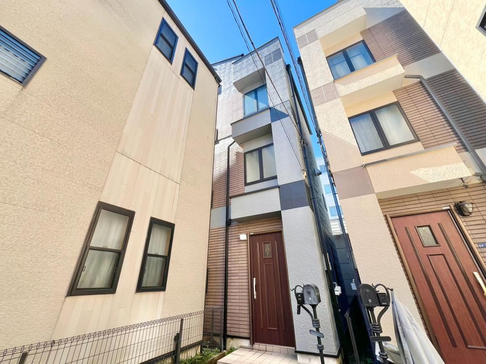 3LDK house in Koto Ward, Tokyo - Photo 1