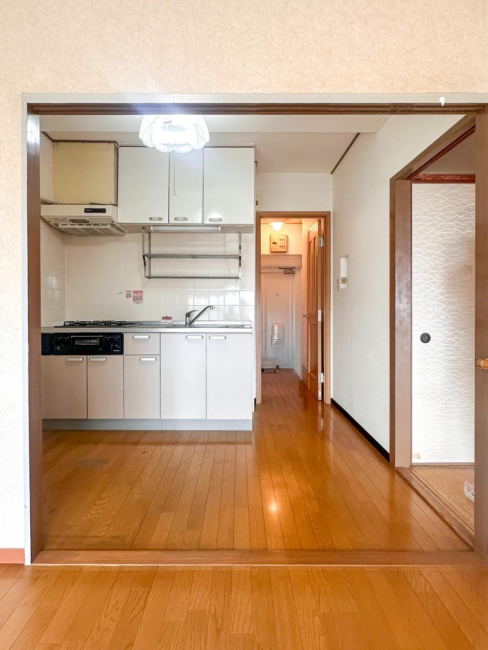 2DK apartment in Higashinada Ward, Kobe, Hyogo - Photo 1