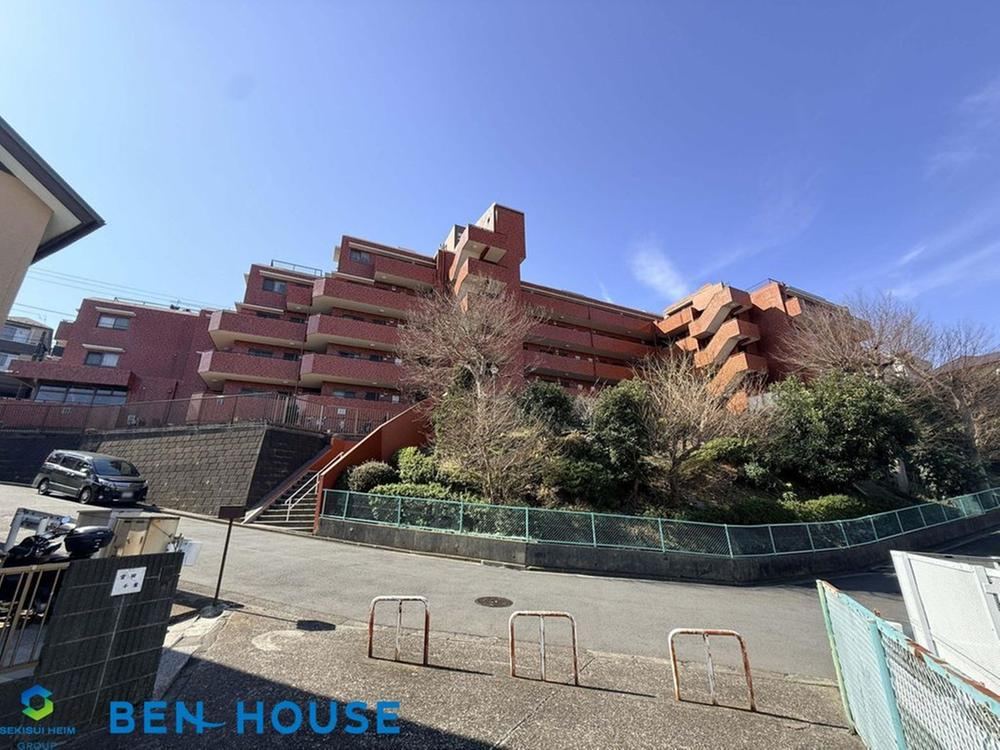 3DK apartment in Tsurumi Ward, Yokohama, Kanagawa - Photo 1