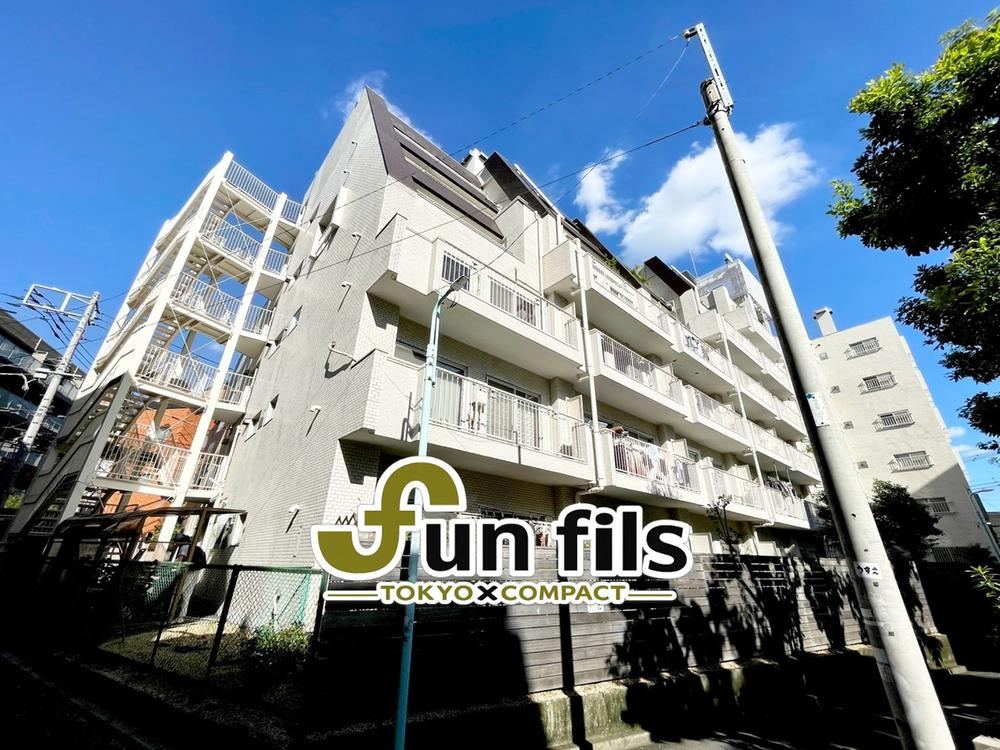 1LDK apartment in Shibuya Ward, Tokyo - Photo 1