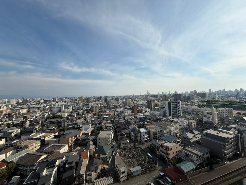 3LDK apartment in Tsurumi Ward, Osaka - Photo 1