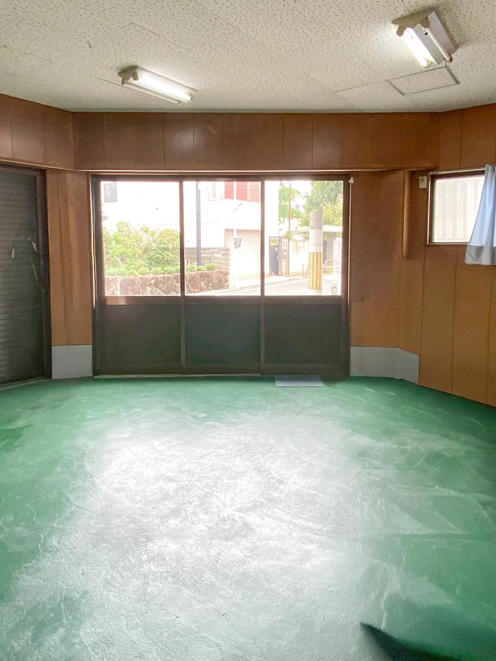 5LDK house in Hirano Ward, Osaka - Photo 1