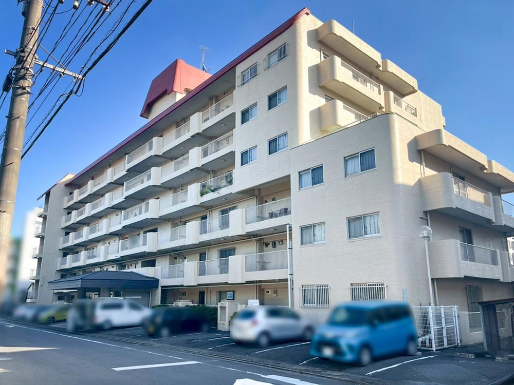 4LDK+S apartment in Oita, Oita - Photo 1