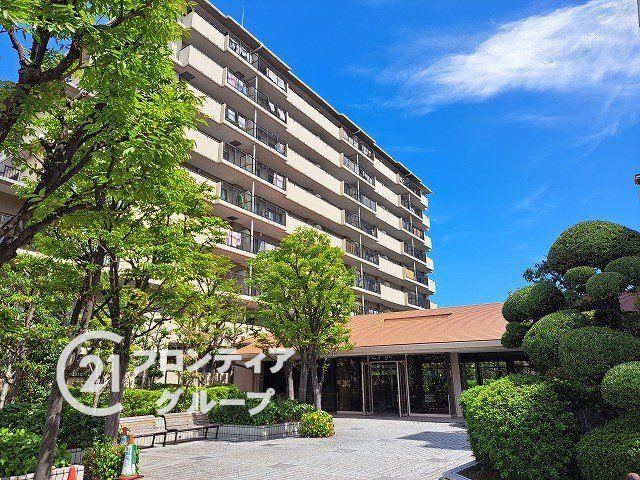 3LDK apartment in Nishinomiya, Hyogo - Photo 1