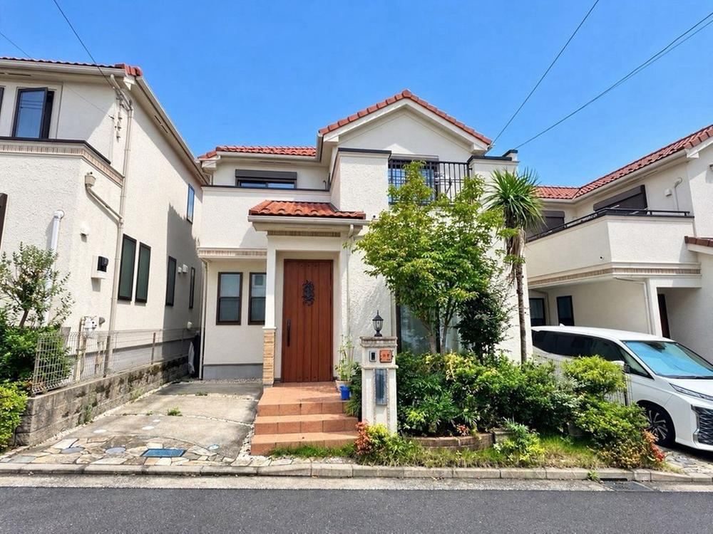 4LDK house in Konan Ward, Yokohama, Kanagawa - Photo 1