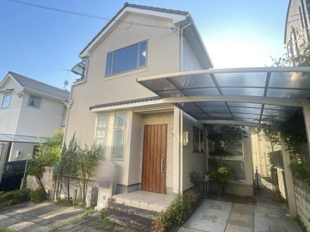 4LDK+S house in Hirakata, Osaka - Photo 1