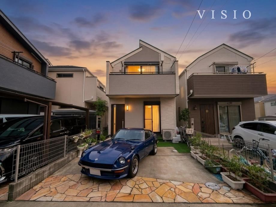 4LDK house in Ichikawa, Chiba - Photo 1