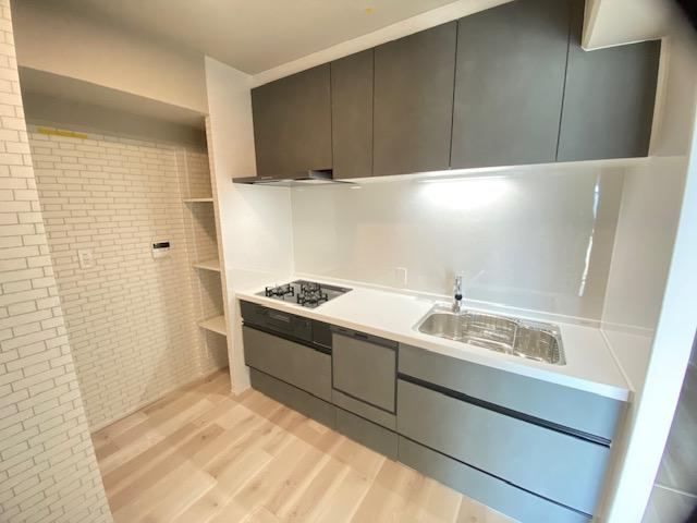 3LDK apartment in Kita Ward, Kobe, Hyogo - Photo 1