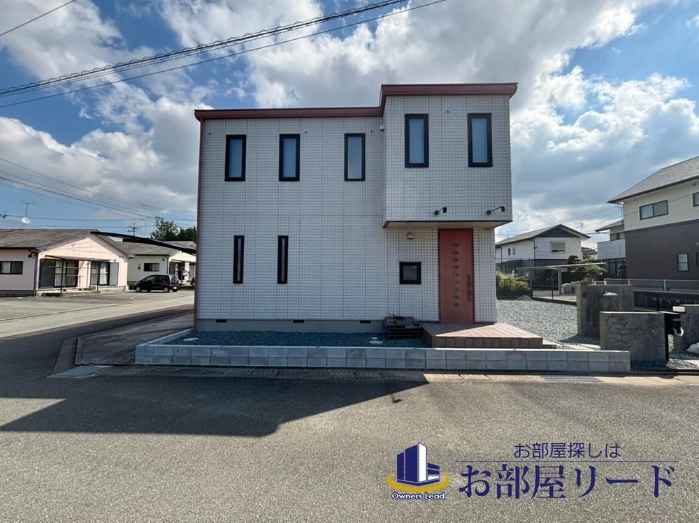 4LDK house in Kurume, Fukuoka - Photo 1