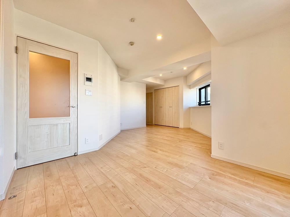 2LDK apartment in Toshima Ward, Tokyo - Photo 1