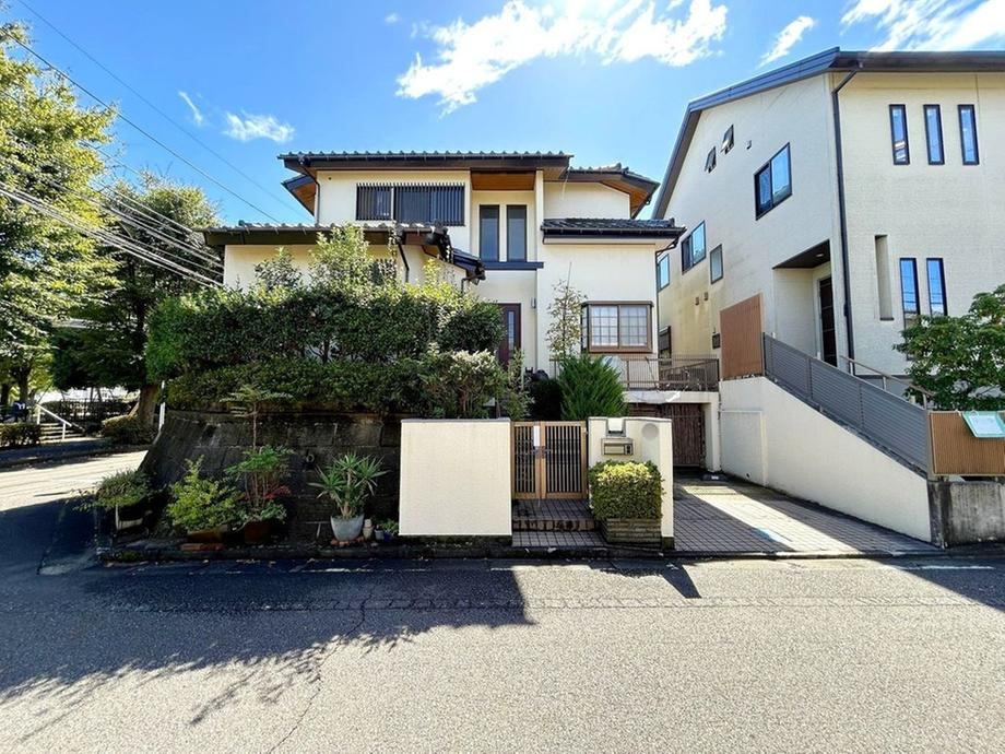 5LDK house in Machida, Tokyo - Photo 1