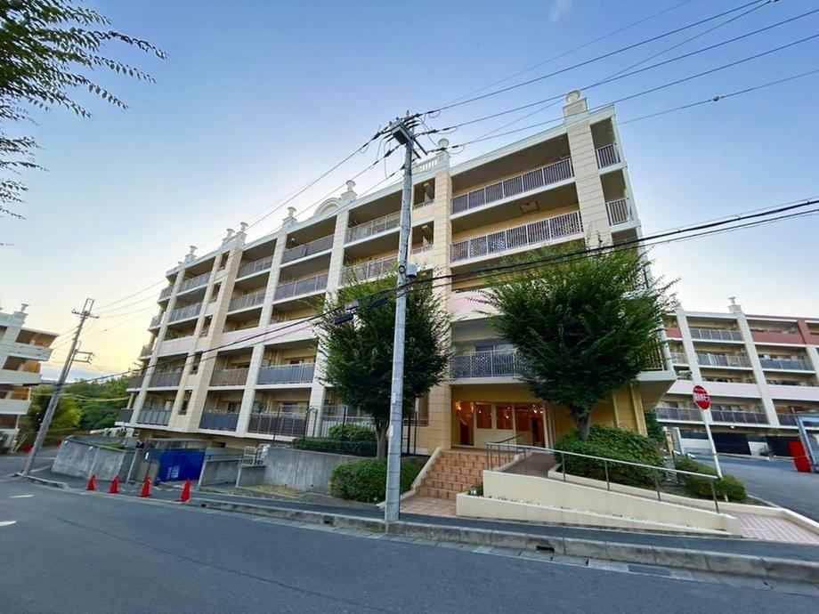 3LDK apartment in Nara, Nara - Photo 1