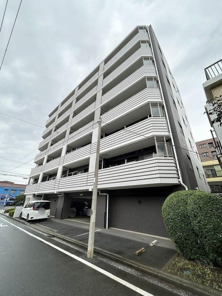 4LDK apartment in Tsurumi Ward, Yokohama, Kanagawa - Photo 1