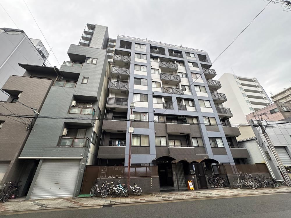 2LDK apartment in Naniwa Ward, Osaka - Photo 1