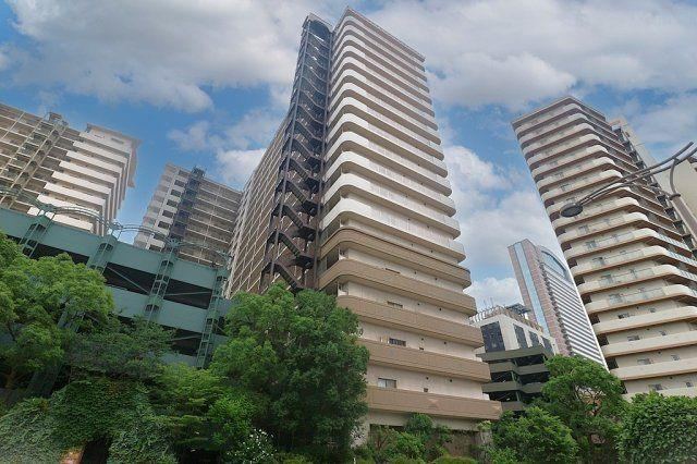3LDK apartment in Konohana Ward, Osaka - Photo 1
