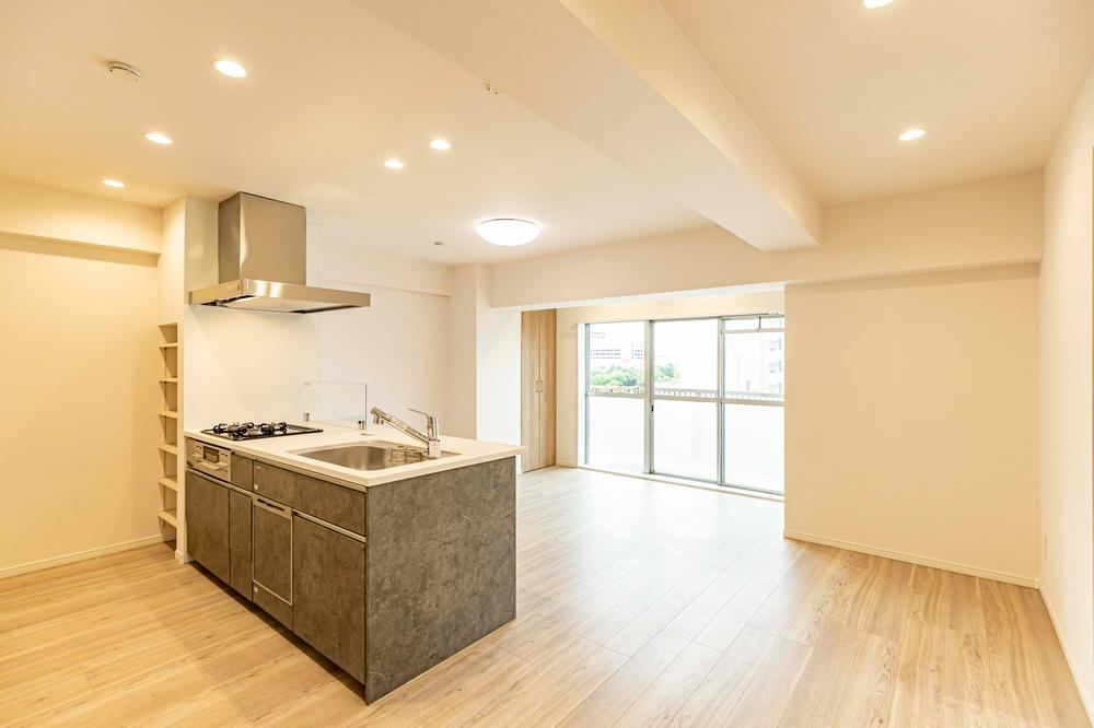 2LDK apartment in Ota Ward, Tokyo - Photo 1