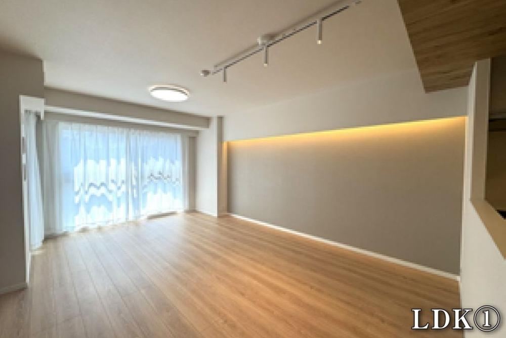 2LDK+S apartment in Fujisawa, Kanagawa - Photo 1