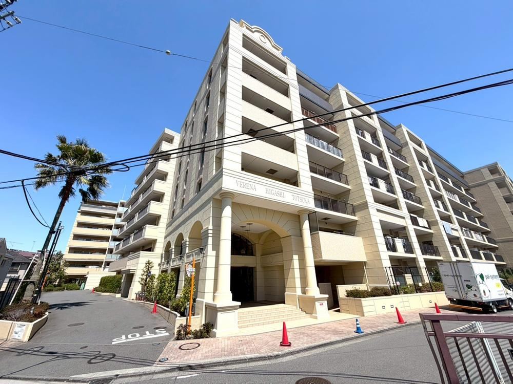 3LDK apartment in Totsuka Ward, Yokohama, Kanagawa - Photo 1