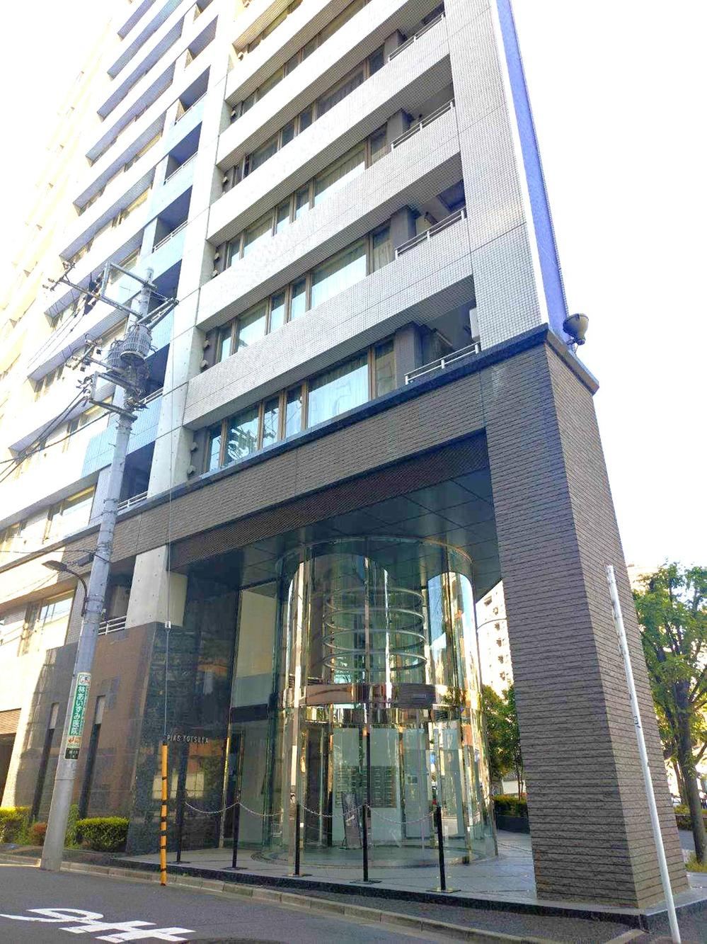 2LDK apartment in Shinjuku Ward, Tokyo - Photo 1