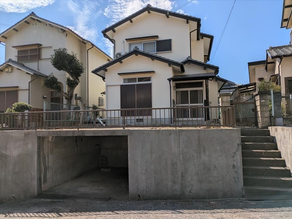 5DK house in Sumoto, Hyogo - Photo 1